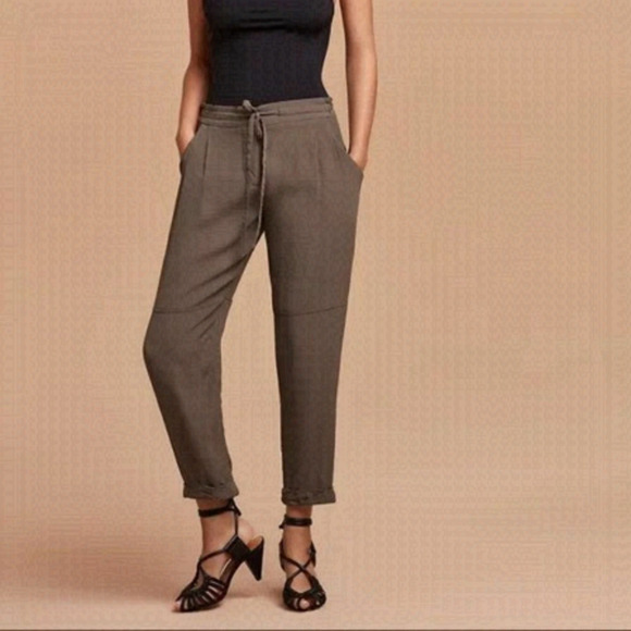 Aritzia Pants - aritzia WILFRED | Marais Pant Olive Green Aritzia XXS